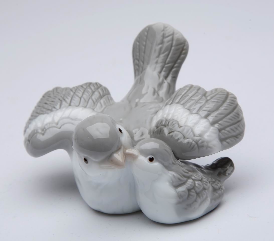 Ceramic Gray Bird Mom With Baby Bird Figurine Home Décor Gift for Her Gift for Mom Kitchen Décor Birdwatcher Gift