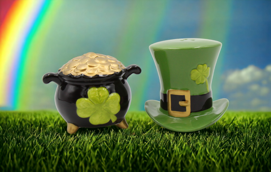 Ceramic Irish Top Hat and Pot of Gold Salt and Pepper Shakers Gift for Her Gift for Mom Kitchen Décor Irish Saint