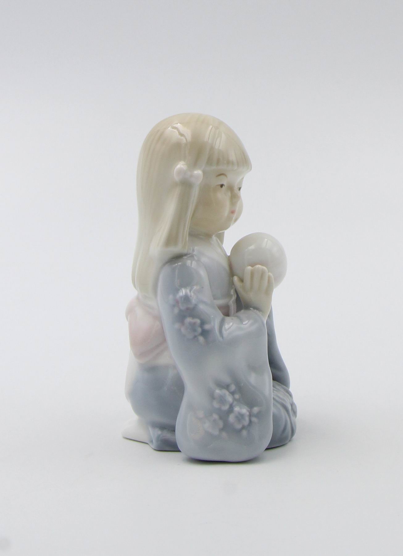 Ceramic Japanese Girl in Kimono Dress Playing with Temari Ball Figurine Gift for Her Gift for Daughter Home Decor Asian
