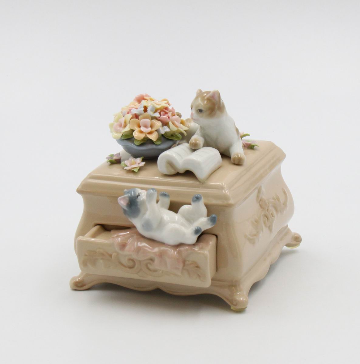 Ceramic Kittens With Dresser Music Box Home Décor Gift for Her Gift for Mom Kitchen Décor Cat Lovers Gift Pet Loss Gift
