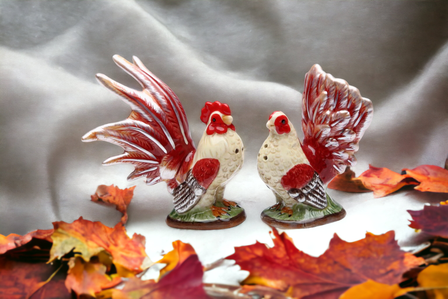 Ceramic Mini Red Rooster Salt And Pepper Shakers Home Décor Gift for Her Gift for Mom Kitchen Décor Farmhouse Décor