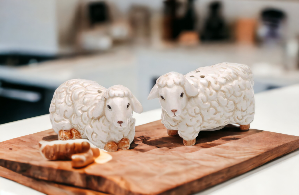 Ceramic Mini Sheep Salt & Pepper Shakers Home Décor Gift for Her Gift for Mom Kitchen Décor Farmhouse Décor - Salt &