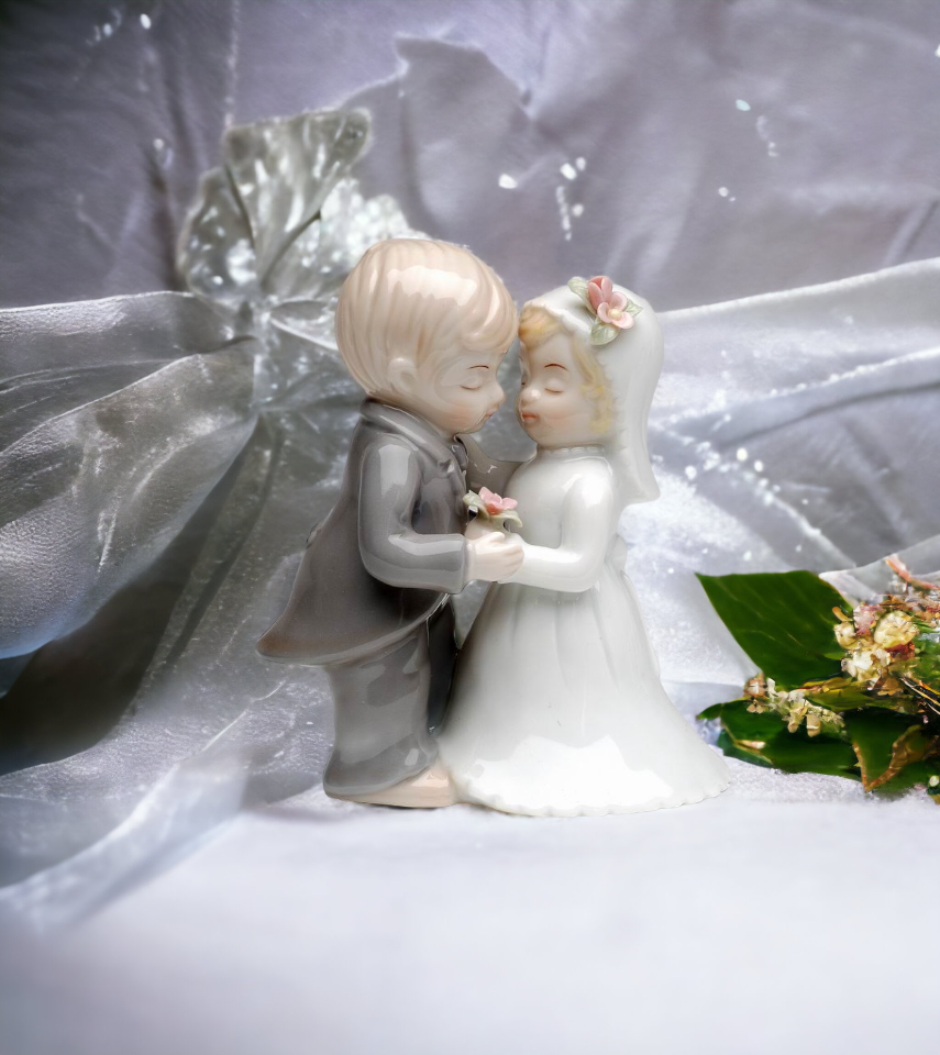 Ceramic Mini Wedding Couple Figurine Wedding Décor Wedding Gift Wedding Favor Anniversary Décor Anniversary Gift Home