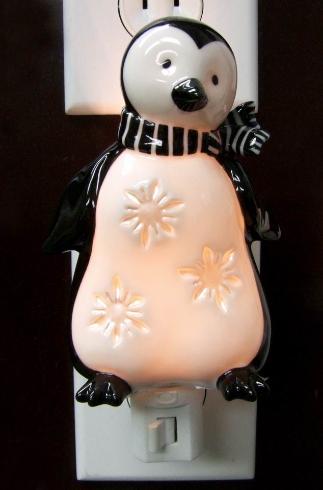 Ceramic Penguin Plug-In Night Light Home Décor Gift for Her Gift for Mom Kitchen Décor Christmas Décor - Night Lights &