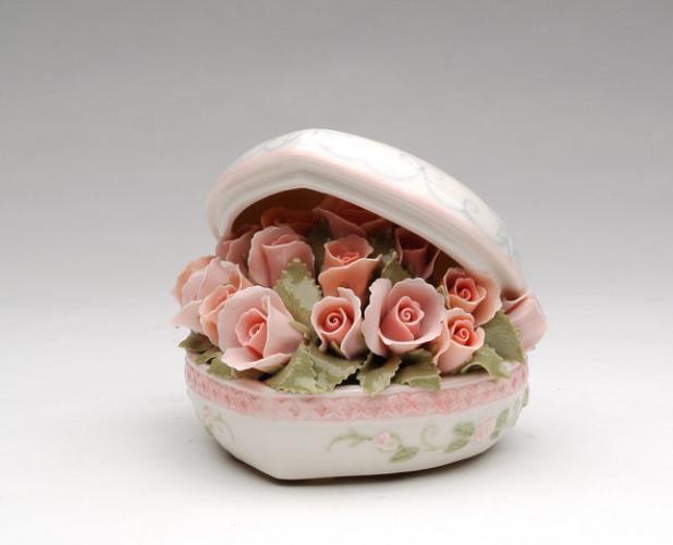 Ceramic Pink Rose Flower Bouquet Heart Box Gift for Her Gift for Mom - box