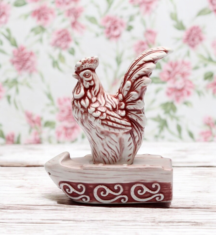 Ceramic Red Rooster Salt and Pepper Shaker Farmhouse Kitchen Decor Gift for Her - Salt & Pepper Shakers