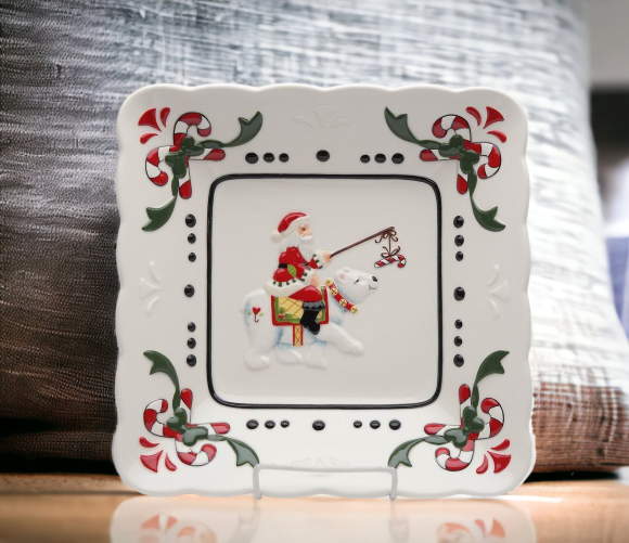 Ceramic Santa With Polar Bear 10’’ Plate Home Décor Gift for Her Gift for Mom Kitchen Décor Christmas Décor - Plates