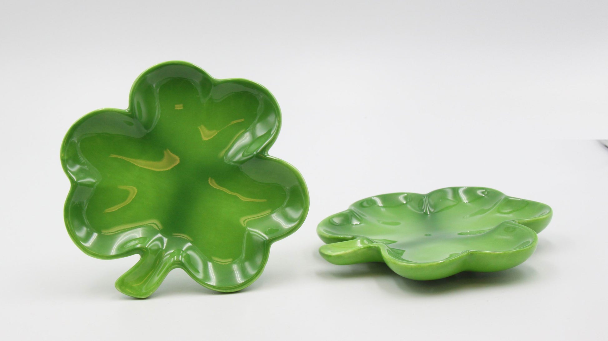 Ceramic Shamrock Plates-Set of 2 Home Décor Gift for Her Gift for Mom Kitchen Décor Irish Saint Patrick’s Day Décor