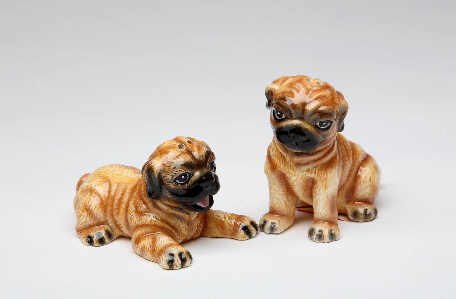Pug Salt & Pepper Shakers - kevinsgiftshoppe