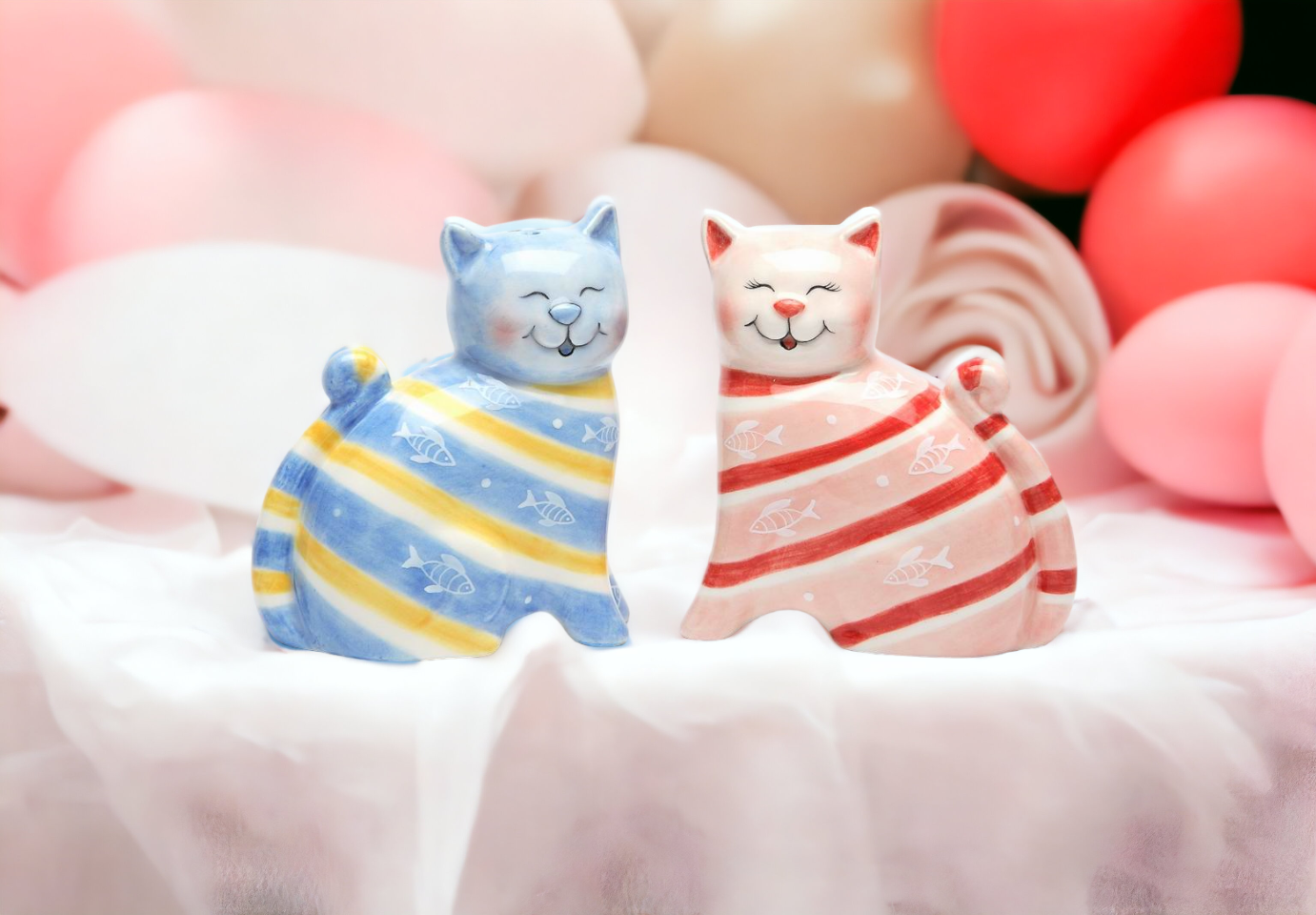 Ceramic Striped Cats Salt & Pepper Shakers Home Décor Gift for Her Gift for Mom Kitchen Décor Cat Lovers Gift Pet Loss
