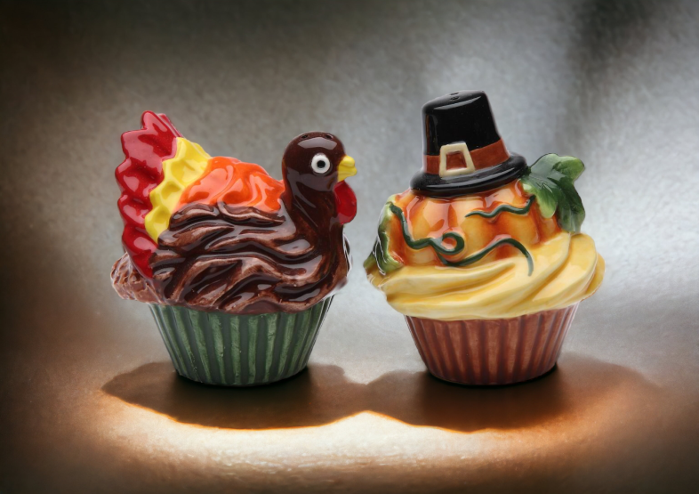 Ceramic Thanksgiving Pumpkin & Turkey Salt & Pepper Shakers Home Décor Gift for Her Gift for Mom Kitchen Décor Fall