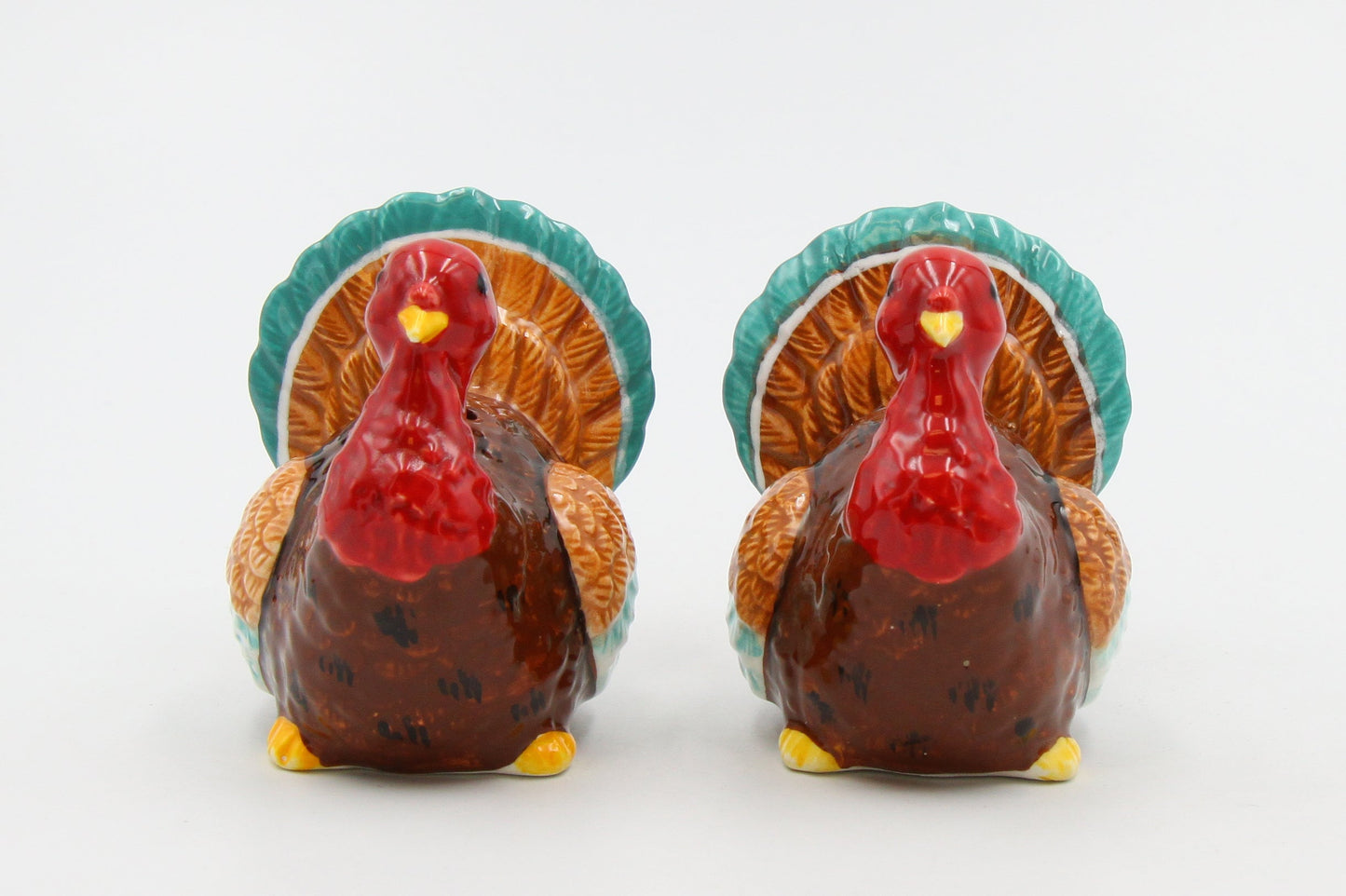 Ceramic Thanksgiving Turkey Salt And Pepper Shakers Home Décor Gift for Her Gift for Mom Kitchen Décor Fall Décor