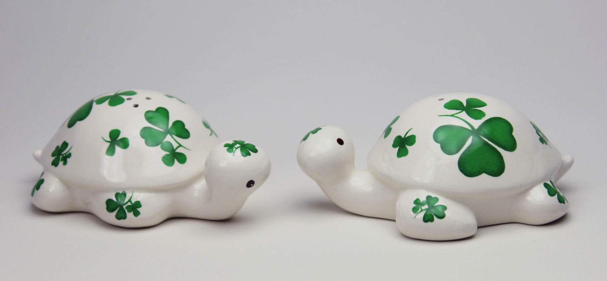 Shamrock Turtle Salt & Pepper - kevinsgiftshoppe
