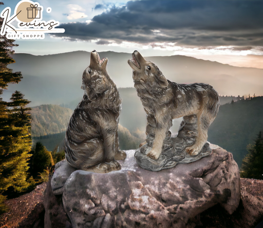 Ceramic Wolf Salt & Pepper Shakers Home Décor Gift for Her Gift for Mom Kitchen Décor Cabin Decor - Salt & Pepper