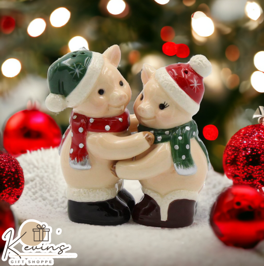Christmas Pig Salt And Pepper Shakers Home Décor Gift for Her Gift for Mom Kitchen Décor Farmhouse Decor
