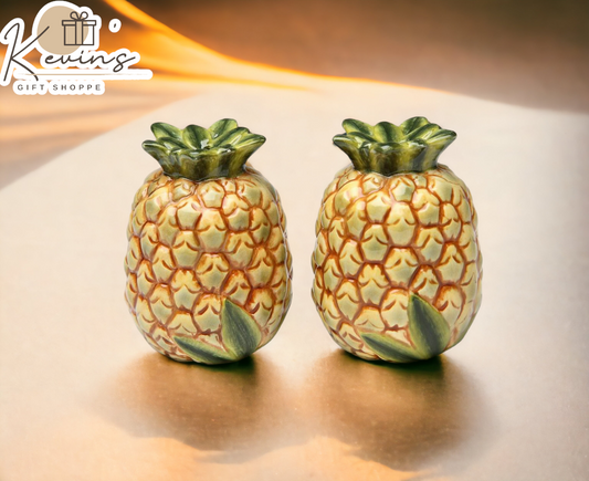 Hand Painted Ceramic Pineapple Salt & Pepper Shakers Home Décor Gift for Her Gift for Mom Kitchen Décor Summer Decor