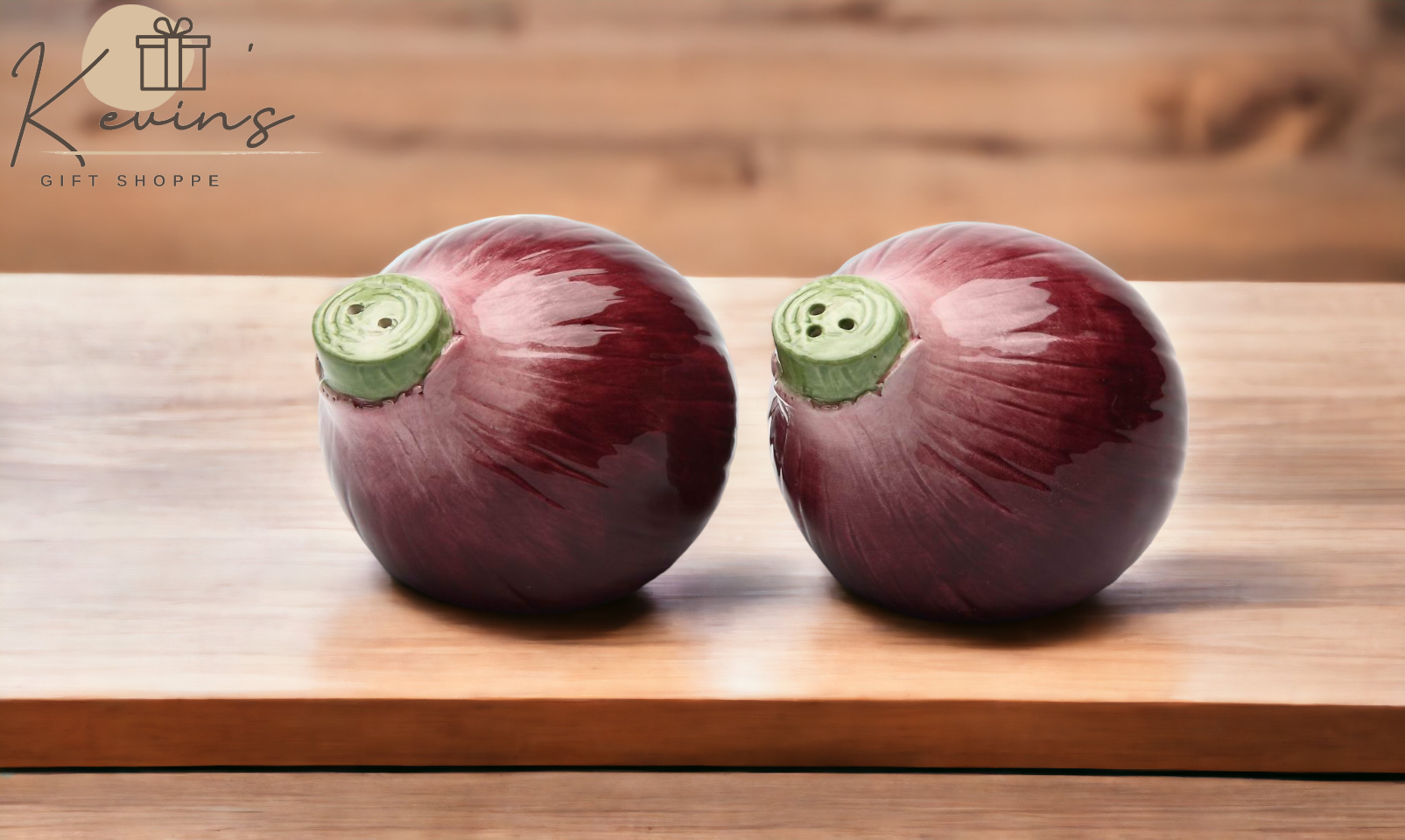 Hand Painted Ceramic Purple Onion Salt & Pepper Shakers Home Décor Gift for Her Gift for Mom Kitchen Décor Farmhouse