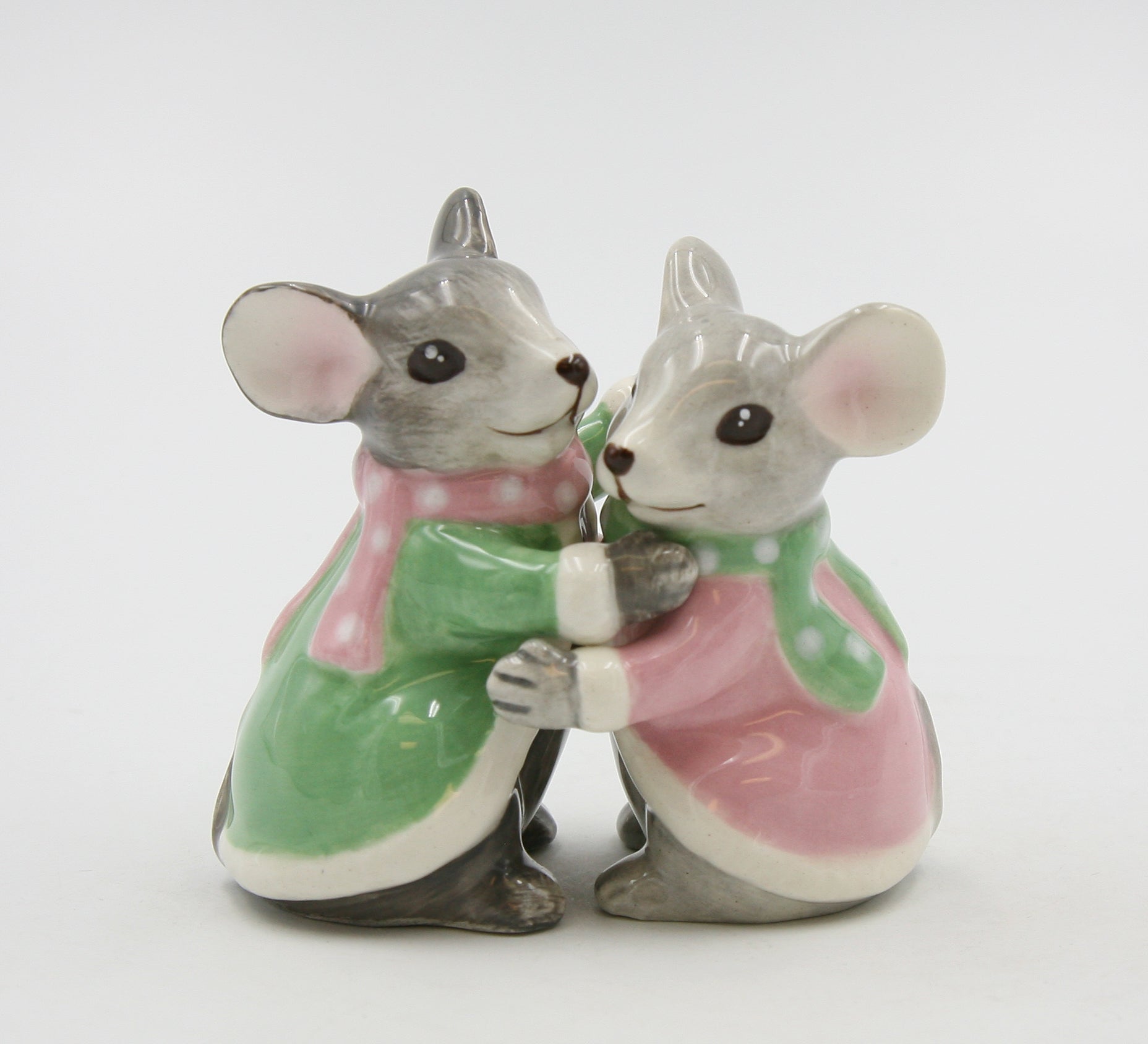 Pastel Color Ceramic Christmas Mice Salt And Pepper Shakers Home Décor Gift for Her Gift for Mom Kitchen Décor