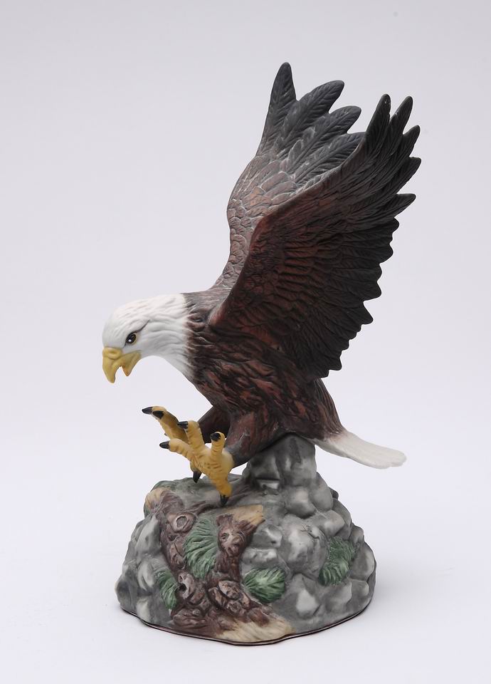 Ceramic Bald Eagle Figurine, Home Décor, Patriotic Gift, Gift for Mom, Gift for Dad, Independence Day Décor, July 4th, Gift for Veteran