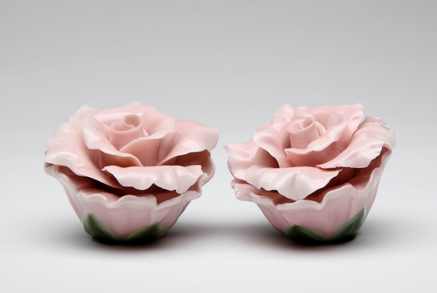 Pink Rose Salt & Pepper - kevinsgiftshoppe