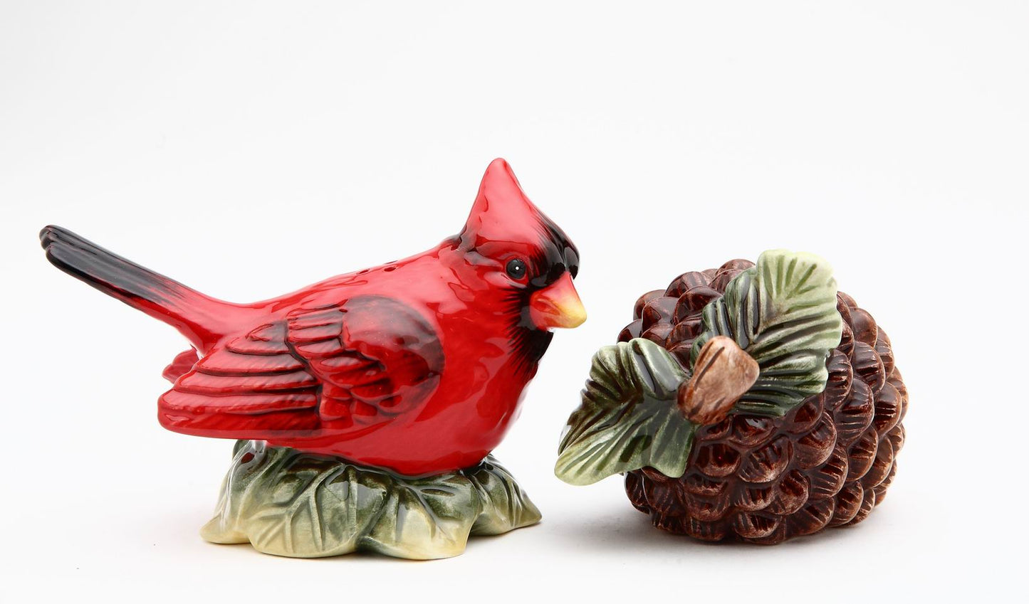 Cardinal Bird and Acorn Salt and Pepper - kevinsgiftshoppe