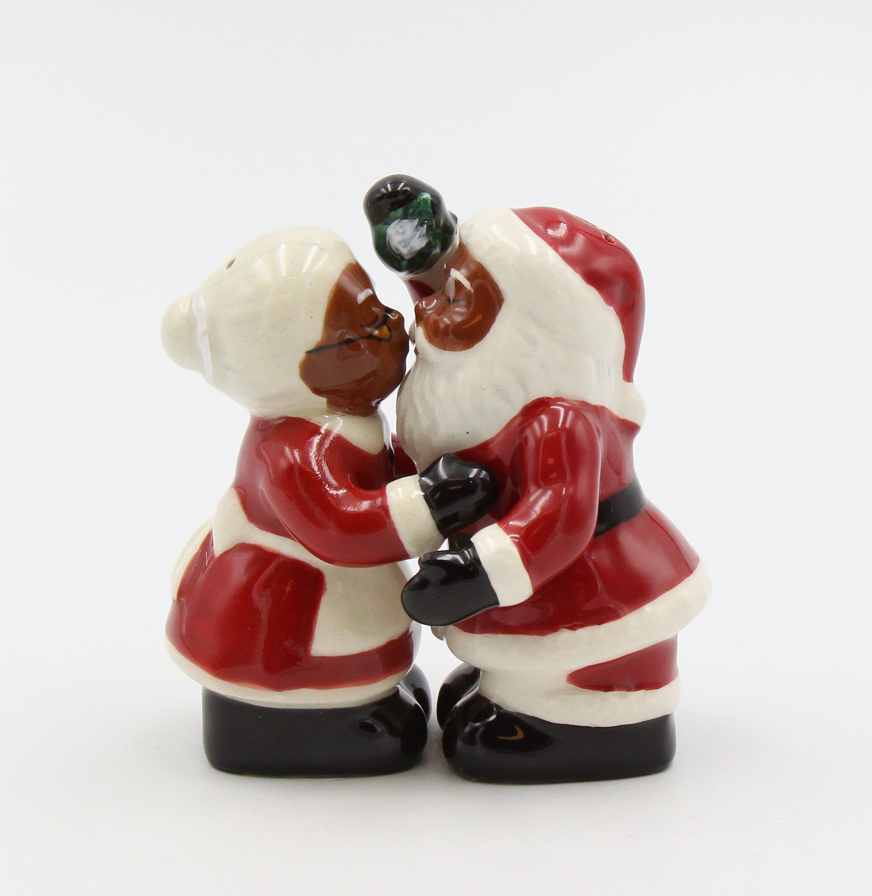 African American Santa Couple Salt And Pepper - kevinsgiftshoppe