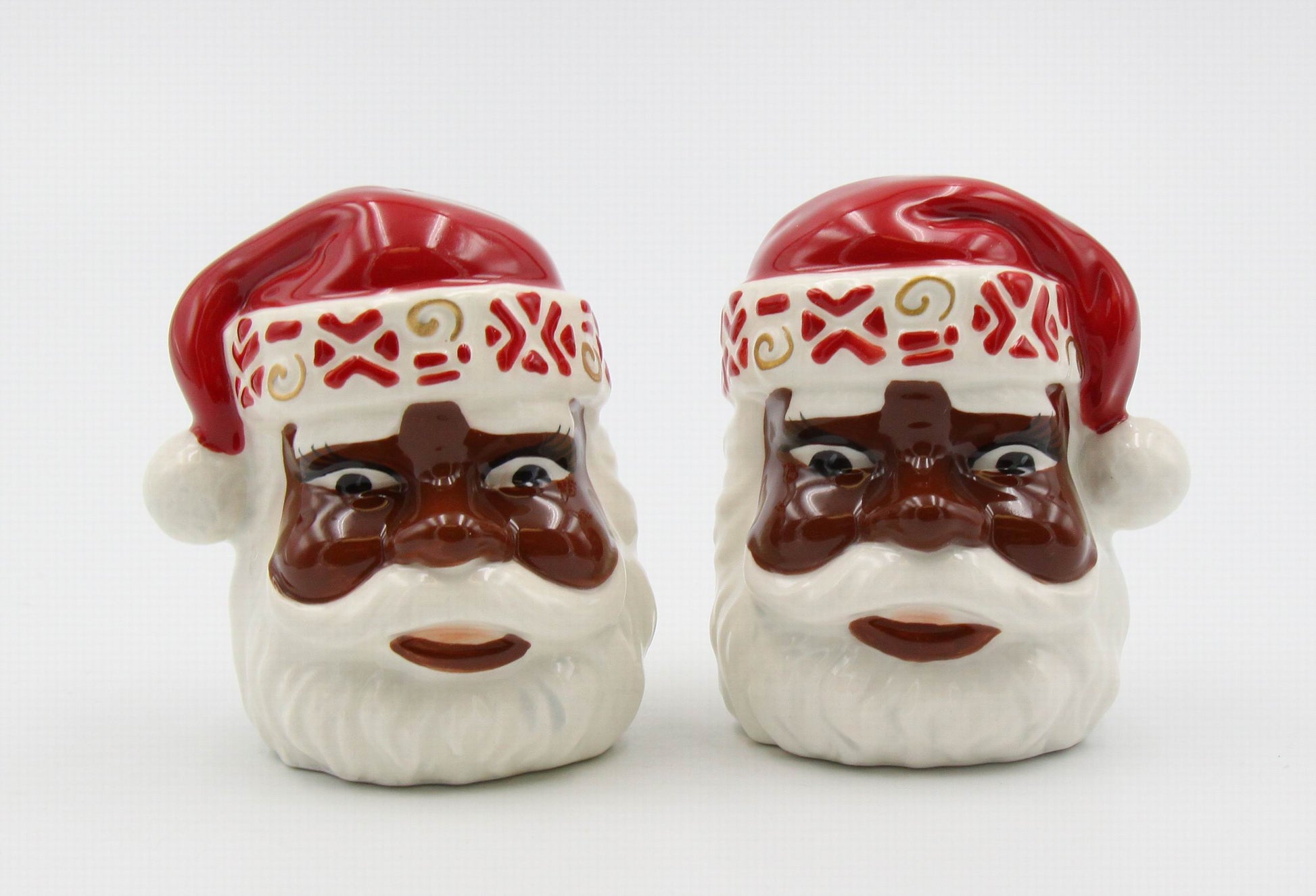 African American Santa Salt And Pepper Shaker Set - kevinsgiftshoppe