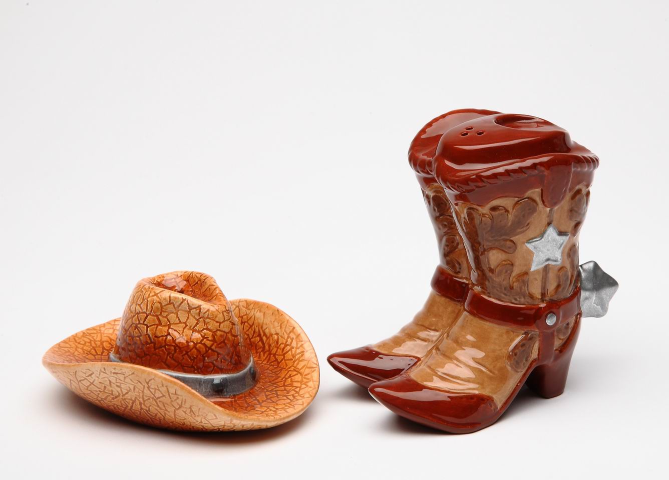 Cowboy Boots And Hat Salt & Pepper - kevinsgiftshoppe