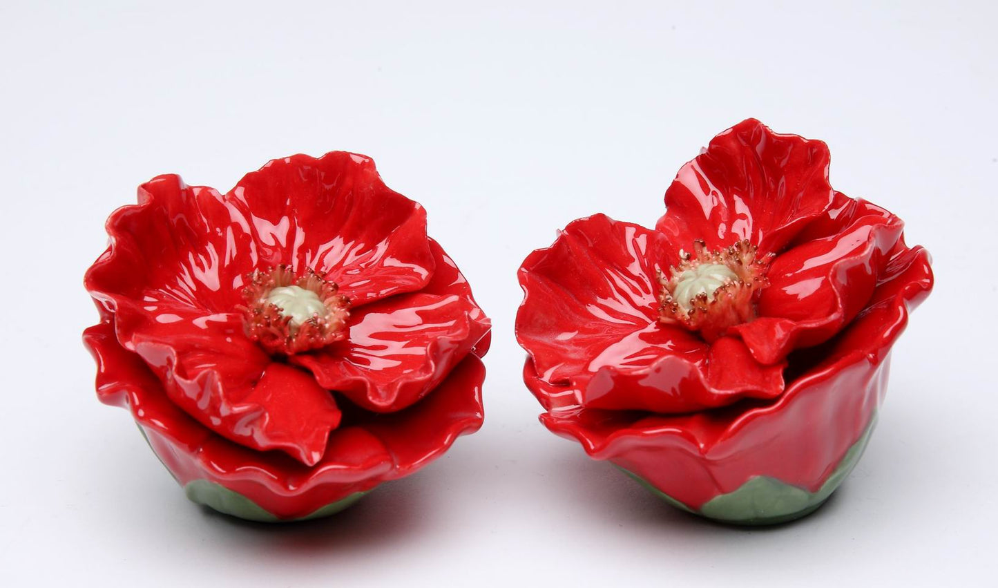 Poppy Flower Salt & Pepper - kevinsgiftshoppe