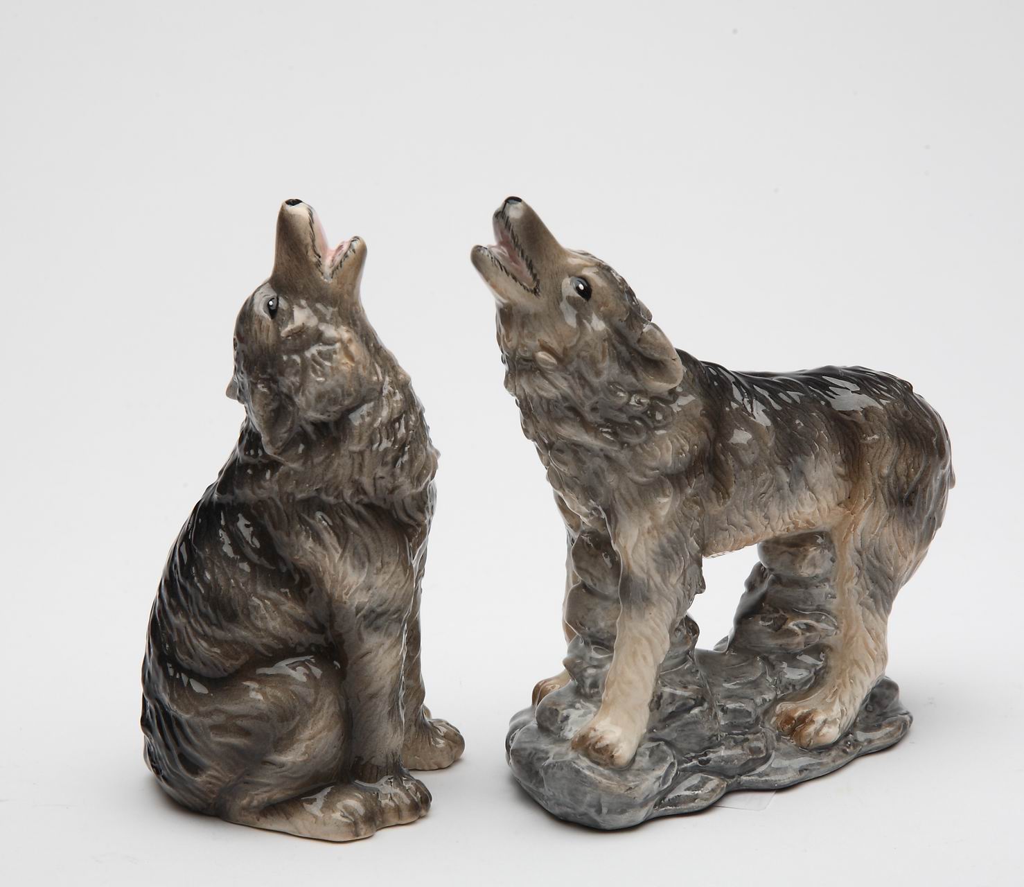 Wolf Salt & Pepper - kevinsgiftshoppe