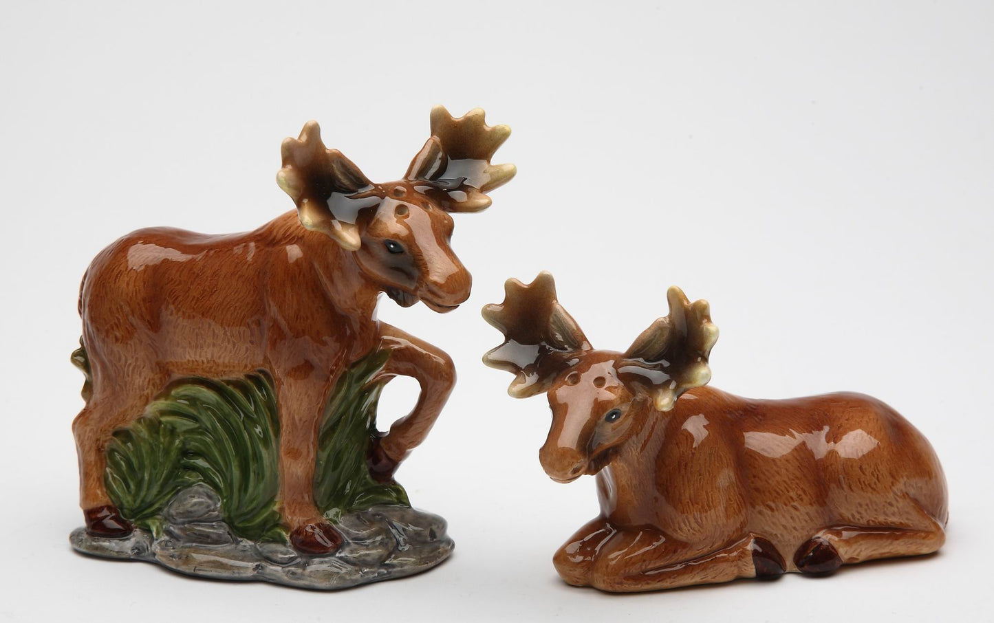 Moose Couple Salt & Pepper - kevinsgiftshoppe