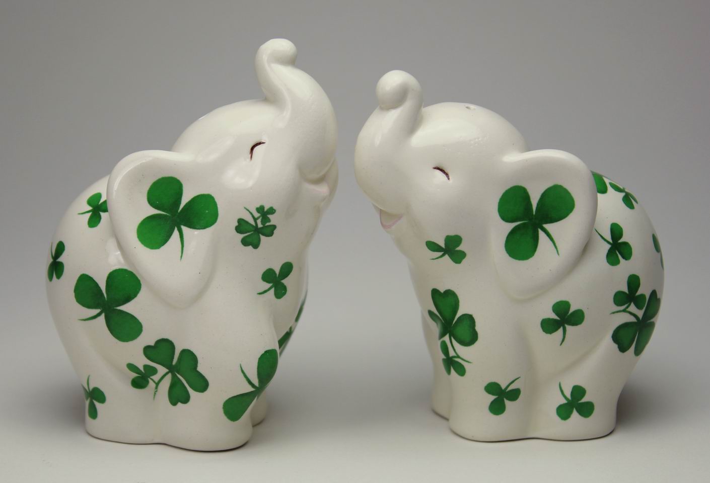 Shamrock Elephant Salt & Pepper - kevinsgiftshoppe