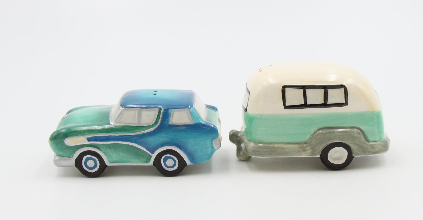 Happy Camper Salt And Pepper - kevinsgiftshoppe