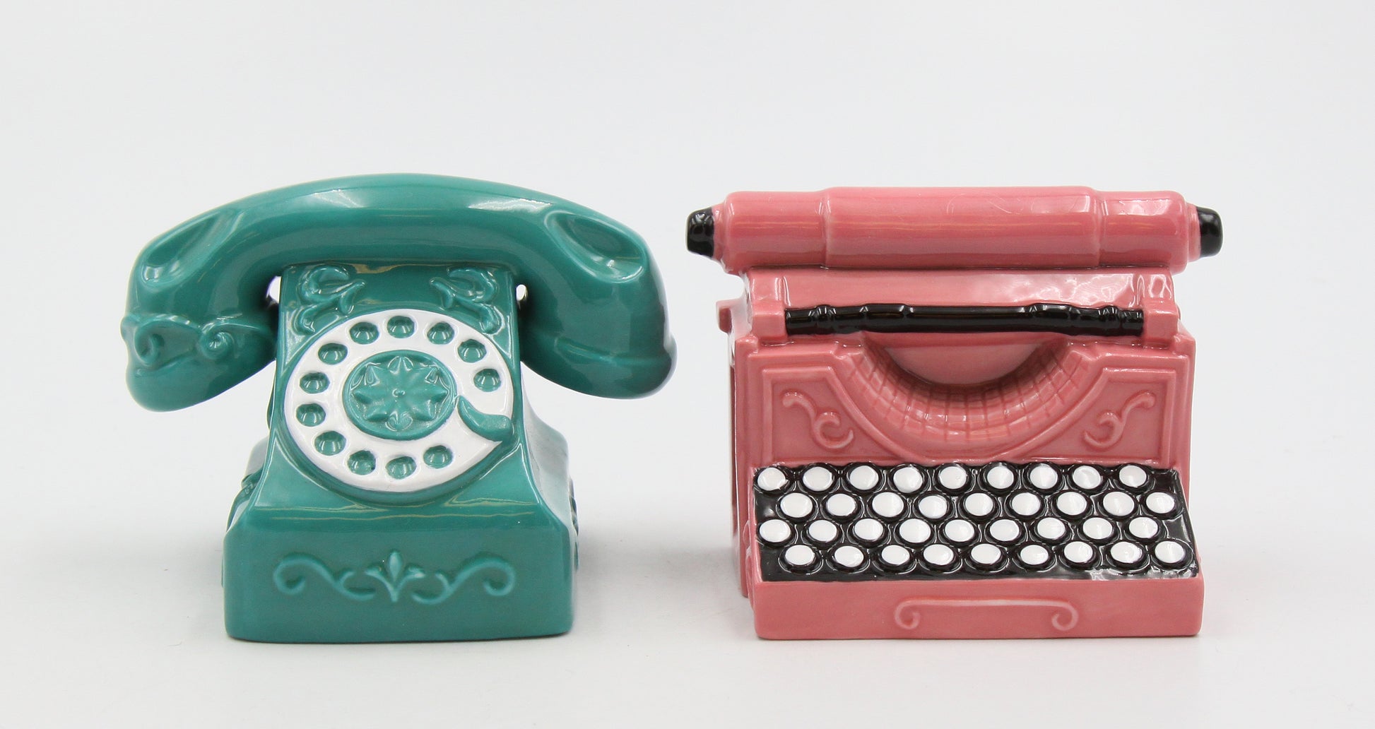 Retro Phone & Typewriter Salt And Pepper - kevinsgiftshoppe