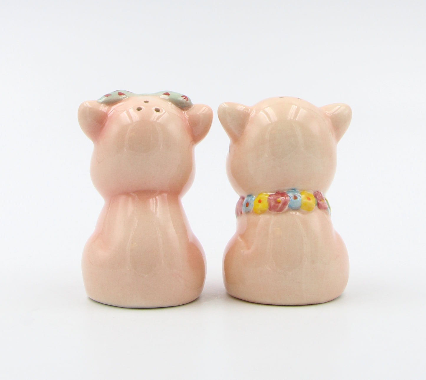 Hand Painted Ceramic Happy Pigs Salt And Pepper Shakers, Home Décor, Gift for Her, Gift for Mom, Kitchen Décor, Farmhouse Decor