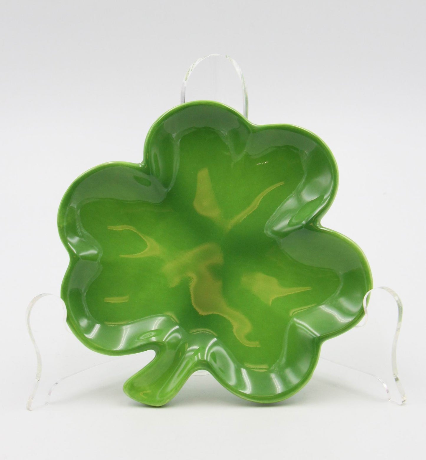 Ceramic Shamrock Plates-Set of 2, Home Décor, Gift for Her, Gift for Mom, Kitchen Décor, Irish Saint Patrick’s Day Décor