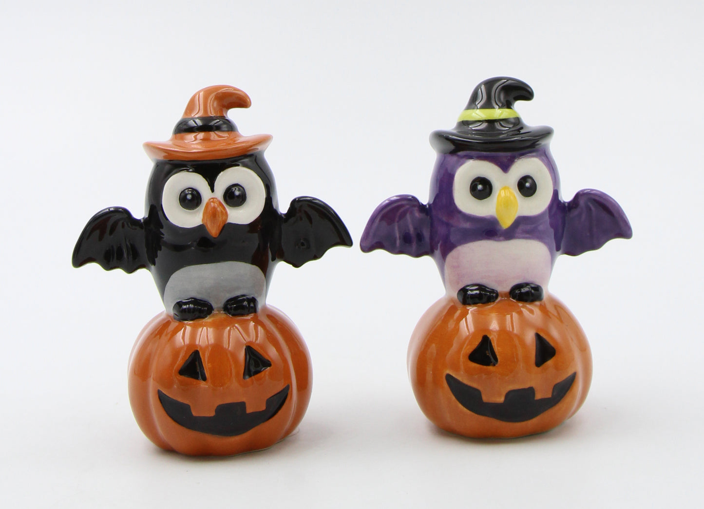 Ceramic Halloween Decor Owl Witches Sitting on Pumpkins Salt and Pepper, Home Décor, Gift for Her, Gift for Mom, Kitchen Décor, Fall Décor