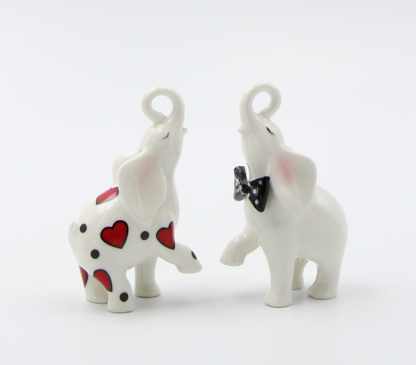 Ceramic Elephant Couple Salt and Pepper Shakers, Home Décor, Gift for Her, Gift for Mom, Kitchen Décor, Valentine’s Day Décor