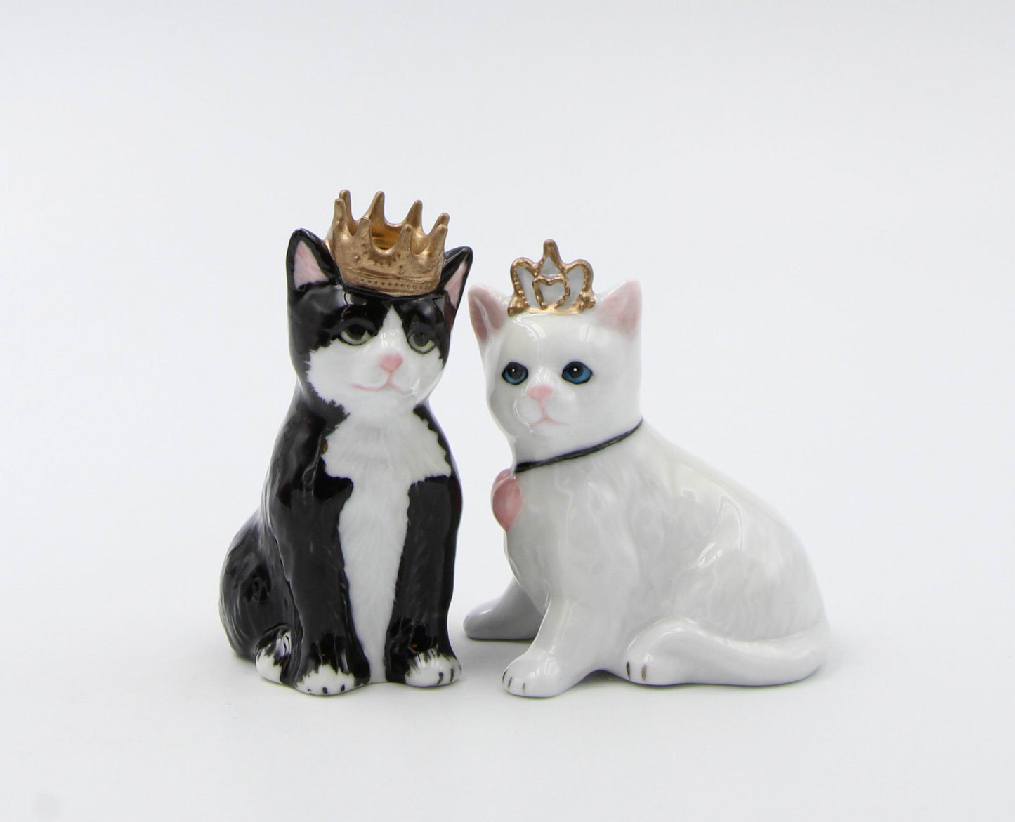 Ceramic King and Queen of Cats Salt and Pepper Shakers, Home Décor, Gift for Her, Gift for Mom, Kitchen Décor, Cat Lovers Gift