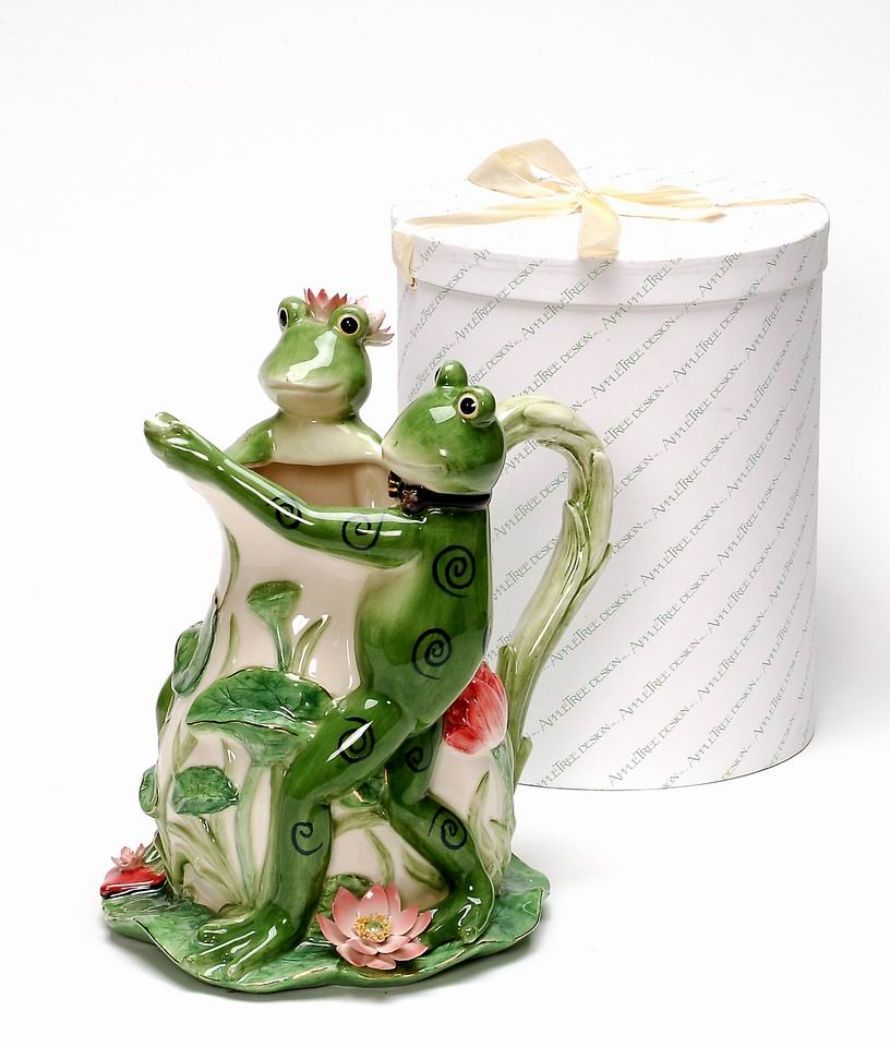 Frog Tango Vase & Pitcher - kevinsgiftshoppe