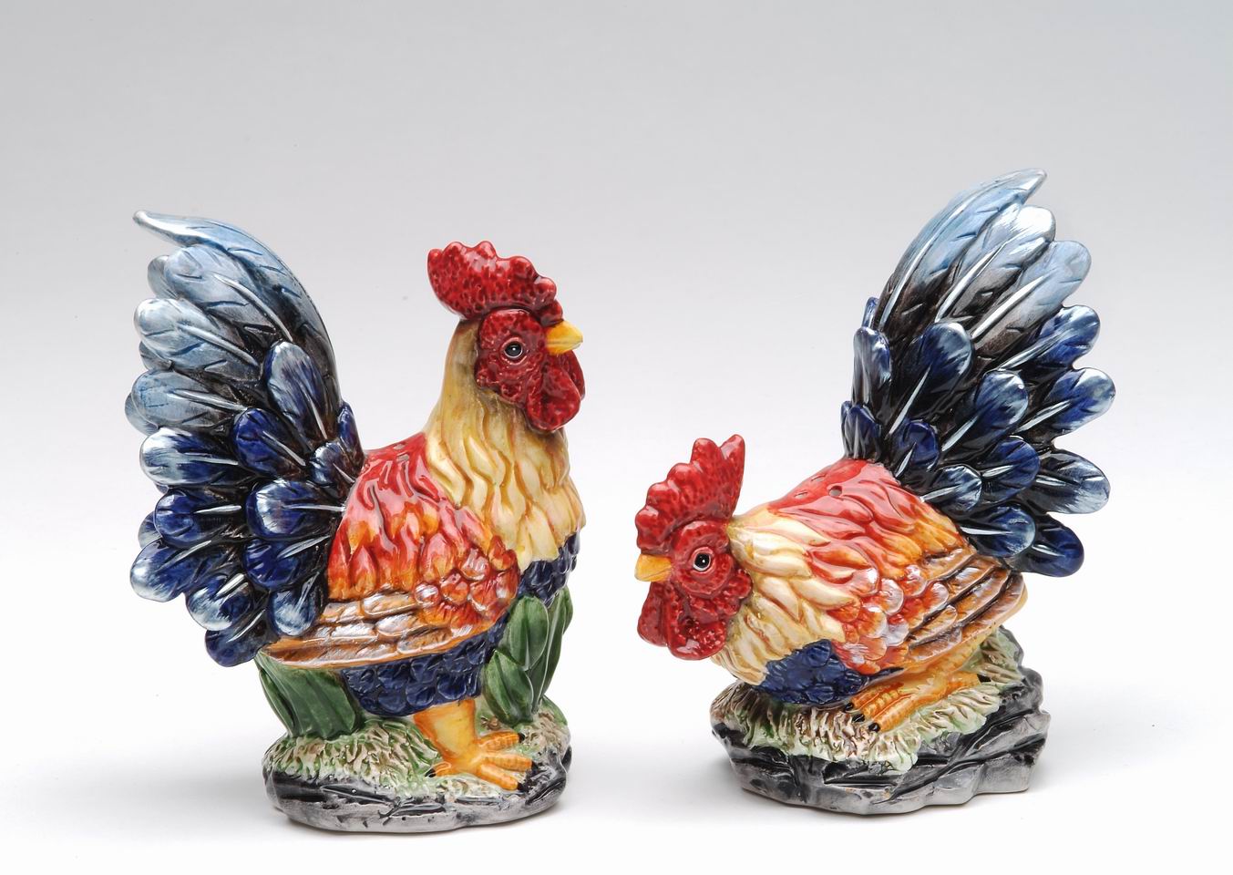 Holiday Harvest Roosters Salt & Pepper - kevinsgiftshoppe