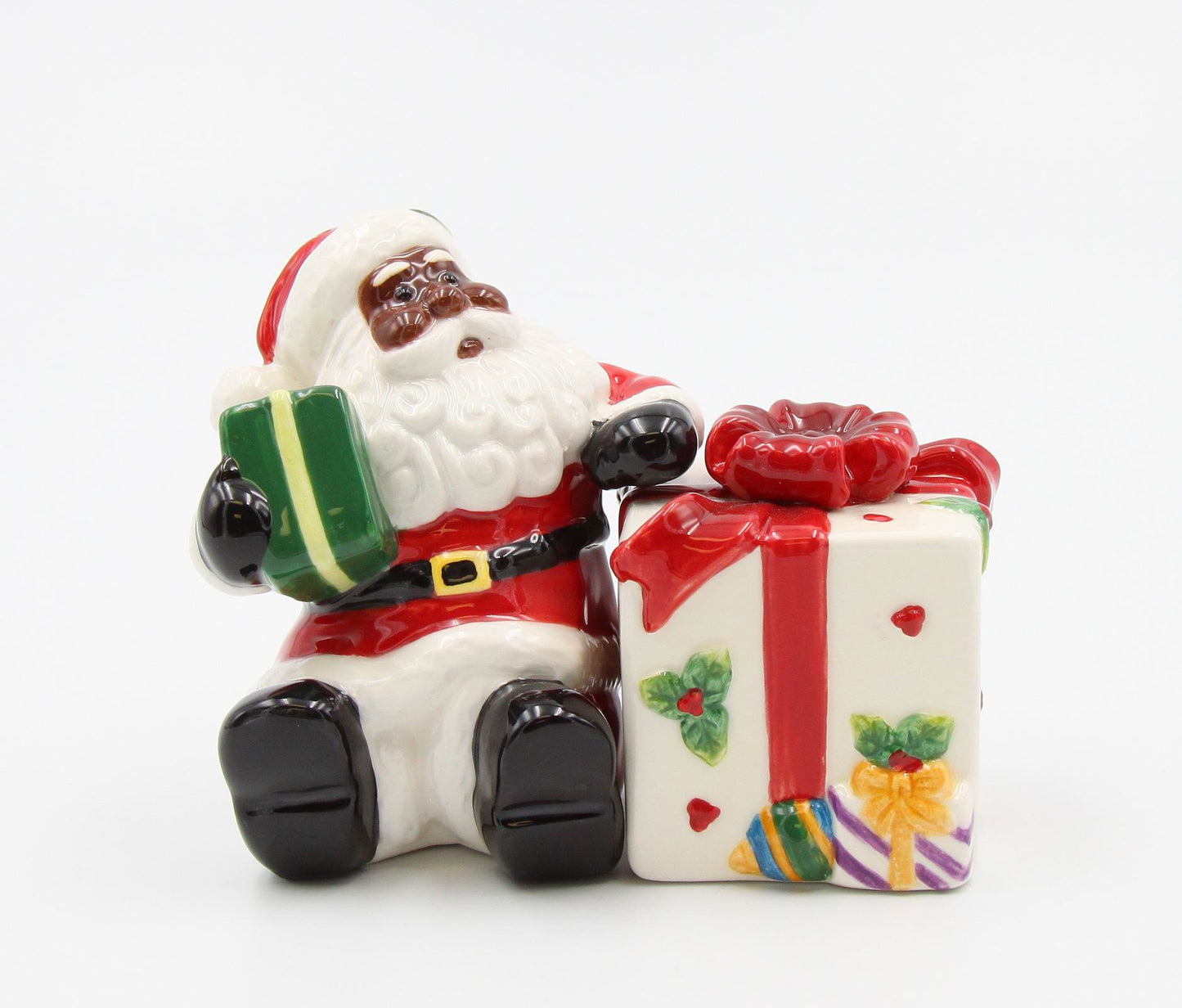 African American Santa With Gift Salt And Pepper Shaker Set - kevinsgiftshoppe