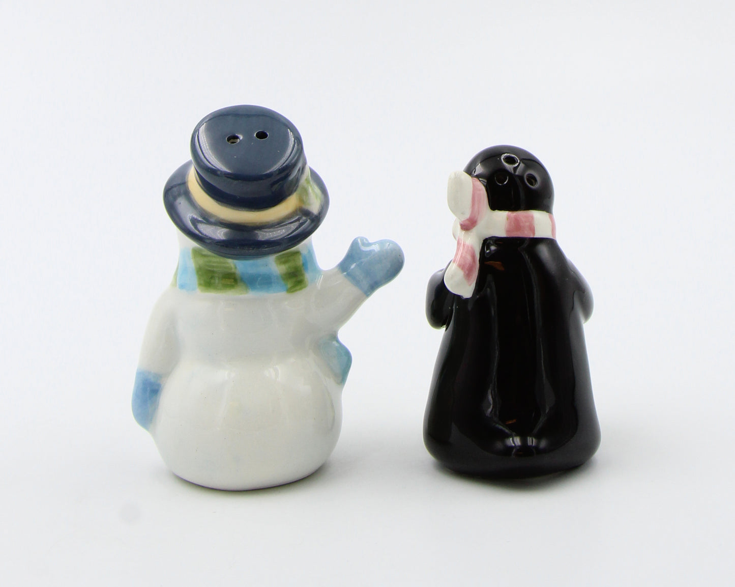 Ceramic Pastel Color Snowman and Penguin Salt and Pepper Shakers, Home Décor, Gift for Her, Gift for Mom, Kitchen Décor, Christmas Décor