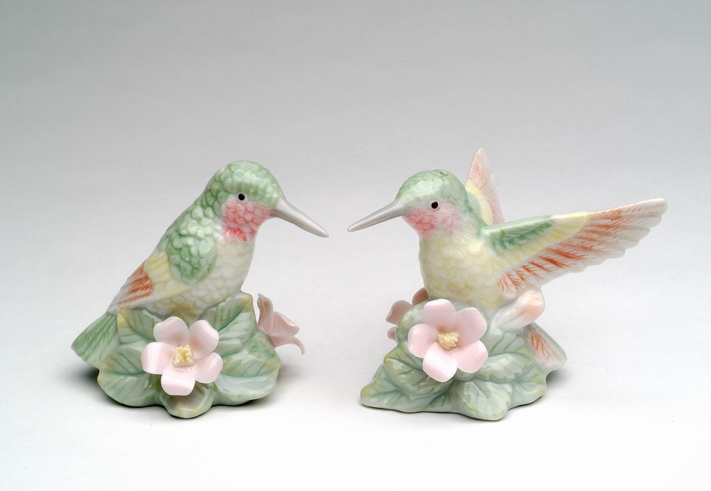 Hummingbirds Salt & Pepper - kevinsgiftshoppe